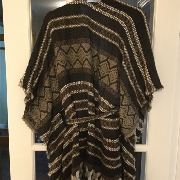 Lucky Brand Wrap- Worn Once - Picture 4 of 5